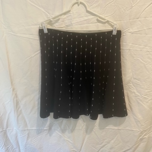 Summer skirt - Picture 1 of 6